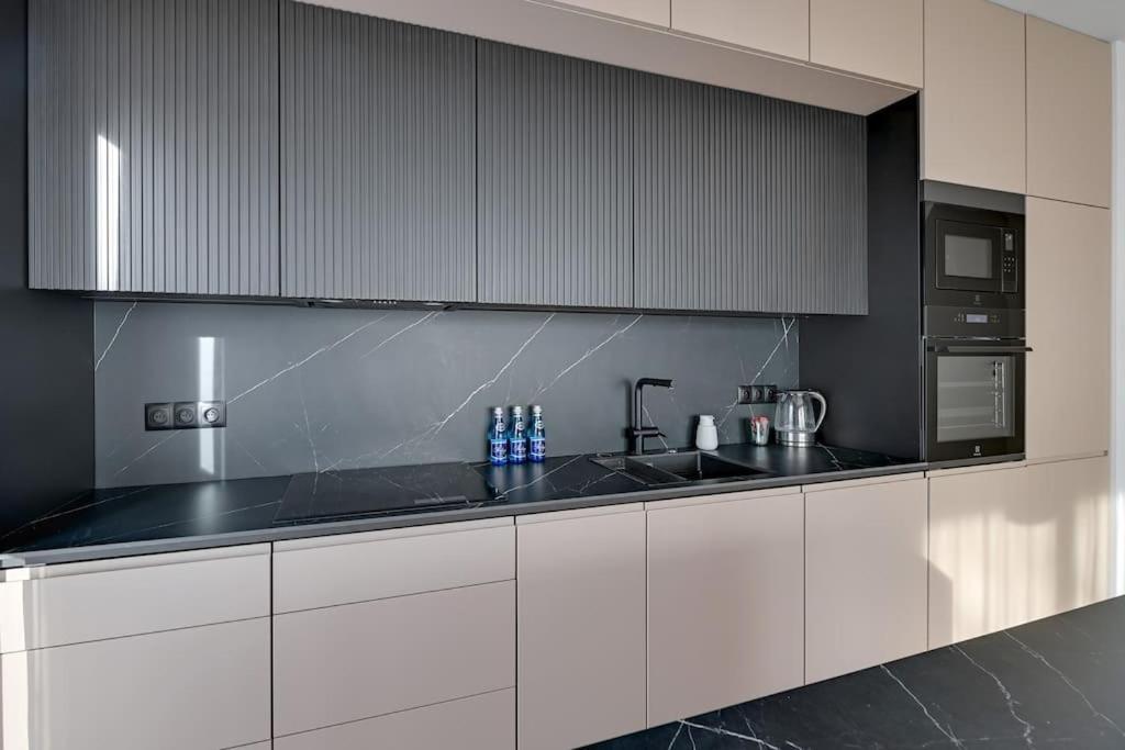 Zajezdnia Wrzeszcz 2 By Grand Apartments Gdańsk Exterior foto